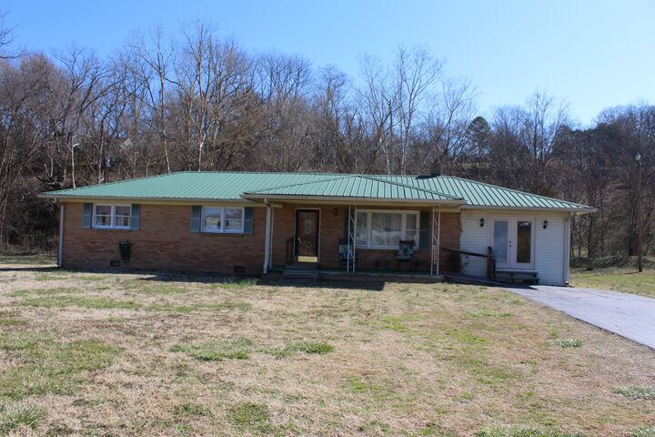 6025 Highway 49  Erin TN 37061 photo