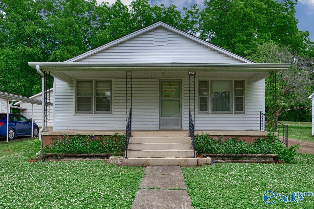 Property Photo:  1201 McKinley Avenue  AL 35801 