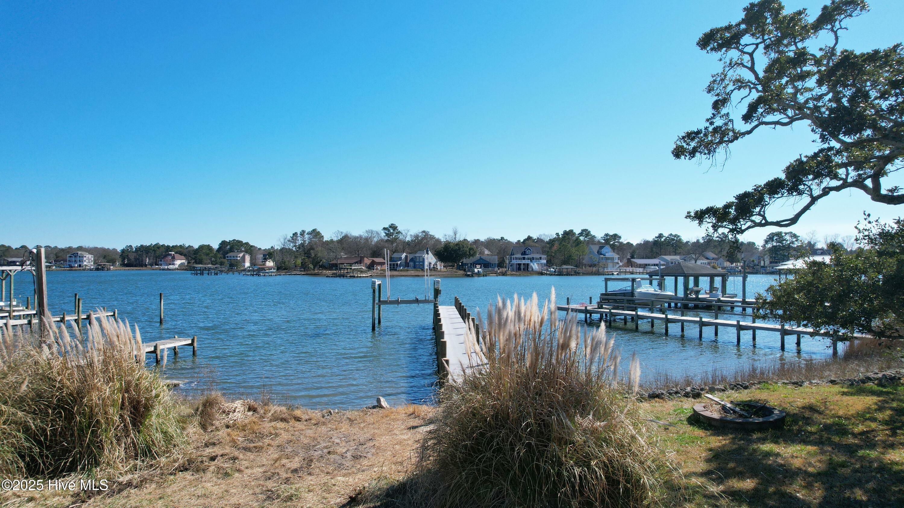 Property Photo: 390 Beacon Lane NC 28460