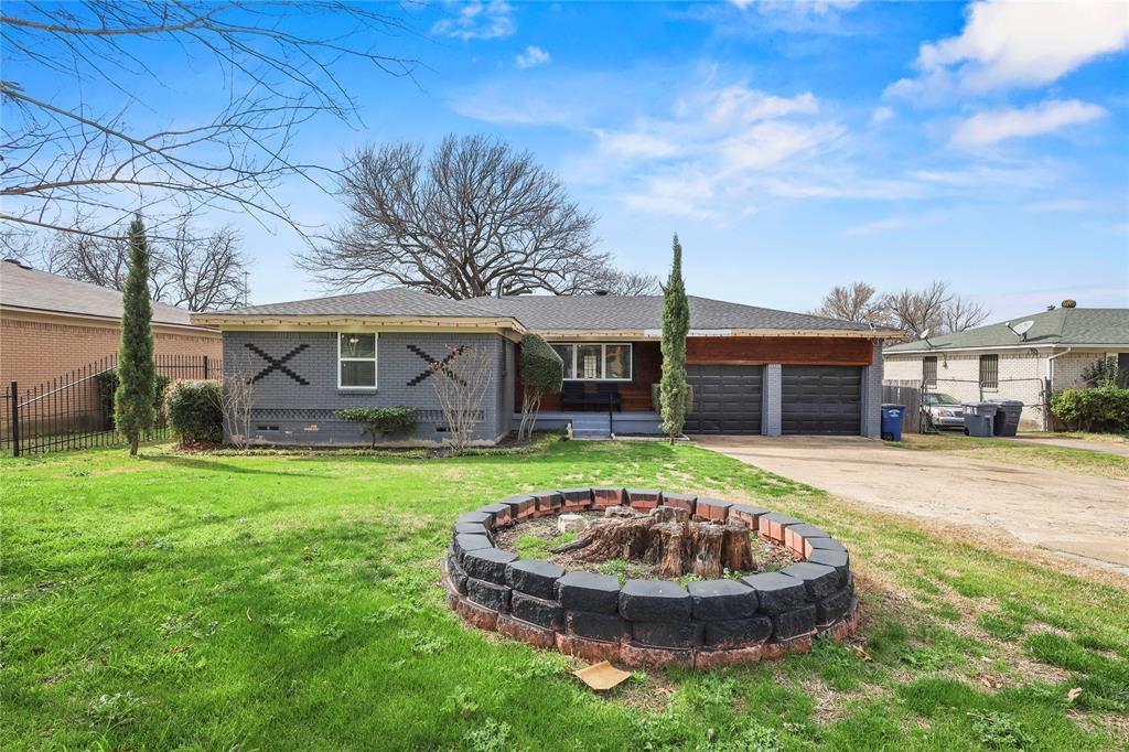 Property Photo: 5621 Rocky Ridge Road TX 75241