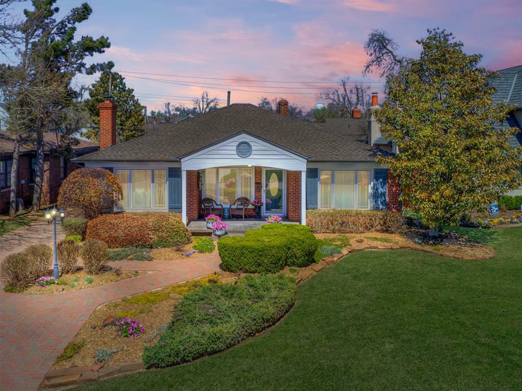 Property Photo: 1109 Bedford Drive OK 73116