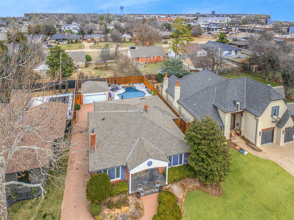 Property Photo: 1109 Bedford Drive OK 73116