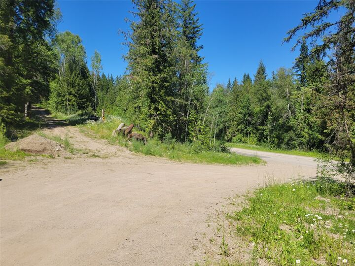 Photo de la propriété:  941 Chase Falkland Road  BC V0E 1M1 