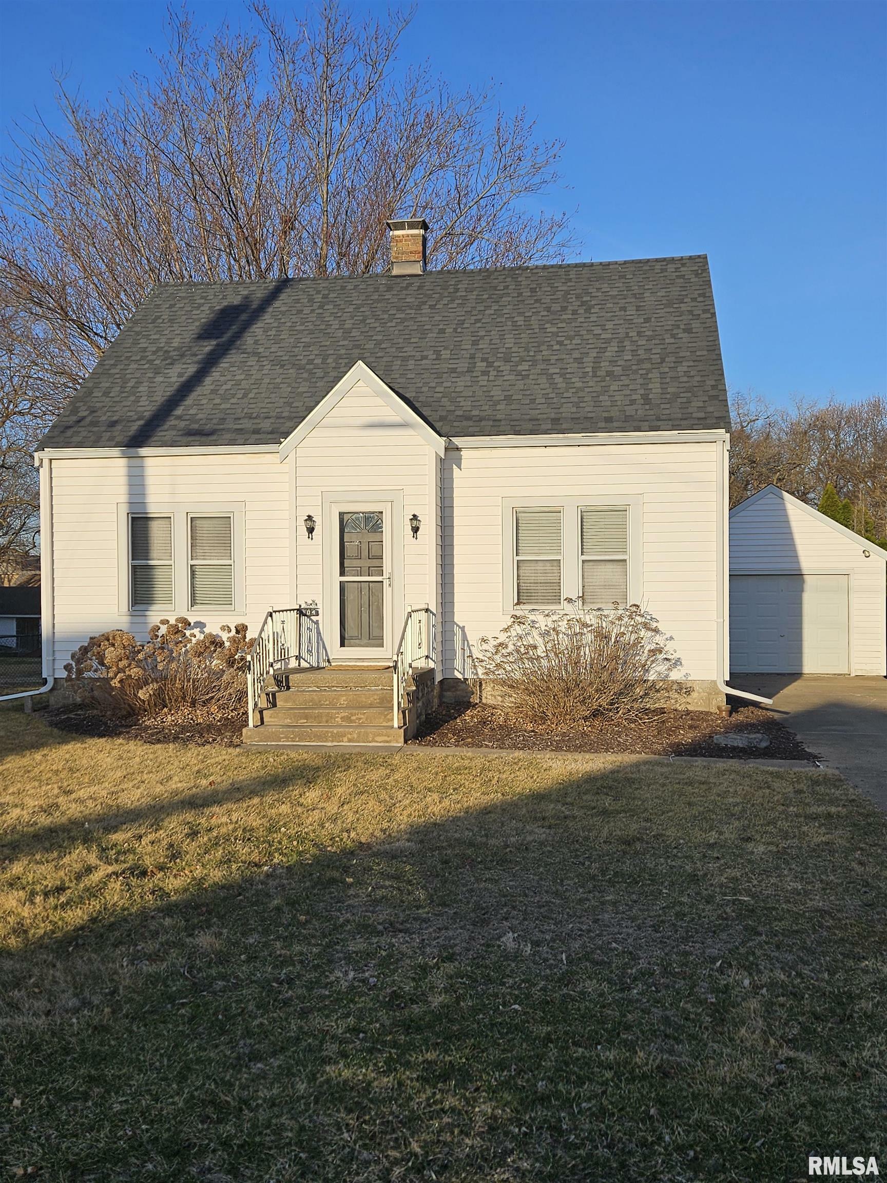 Property Photo:  104 Fairoaks Court  IL 61604 