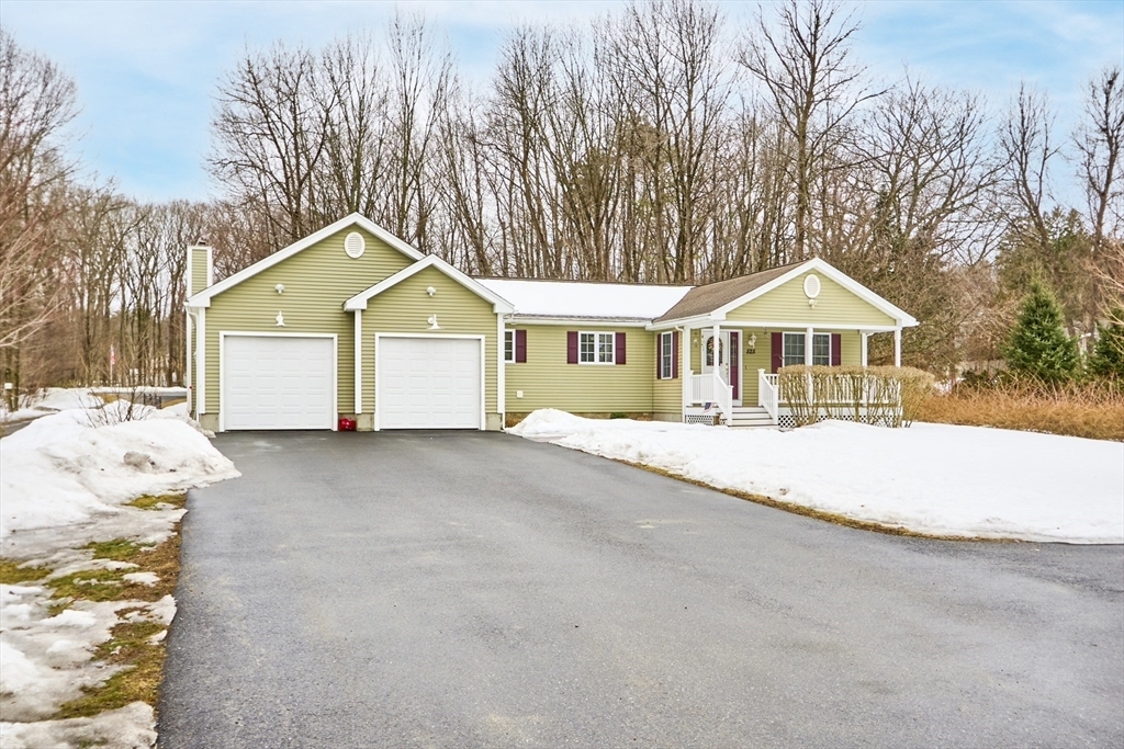 Property Photo:  525 Central St  MA 01453 