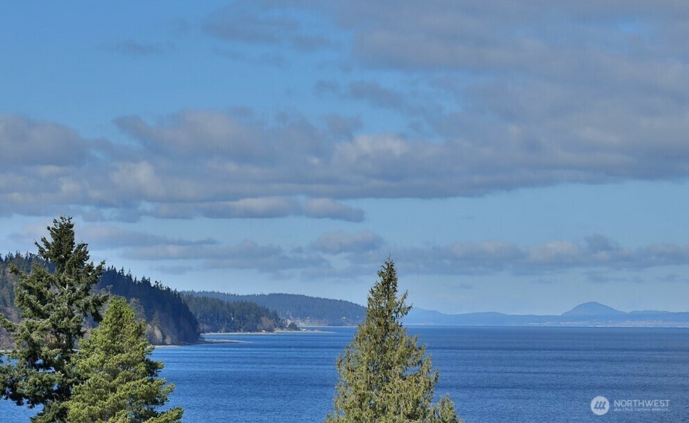 Property Photo: 5438 Pleasant View Lane WA 98249