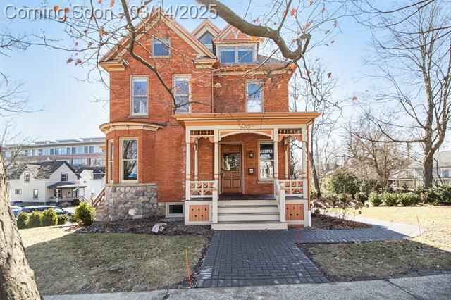 Property Photo: 403 W Liberty Street MI 48104