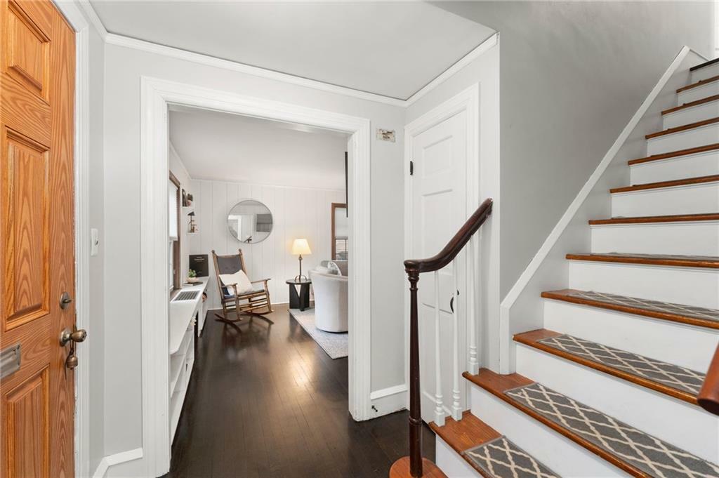 Property Photo:  60 Elmcroft Avenue  RI 02908 