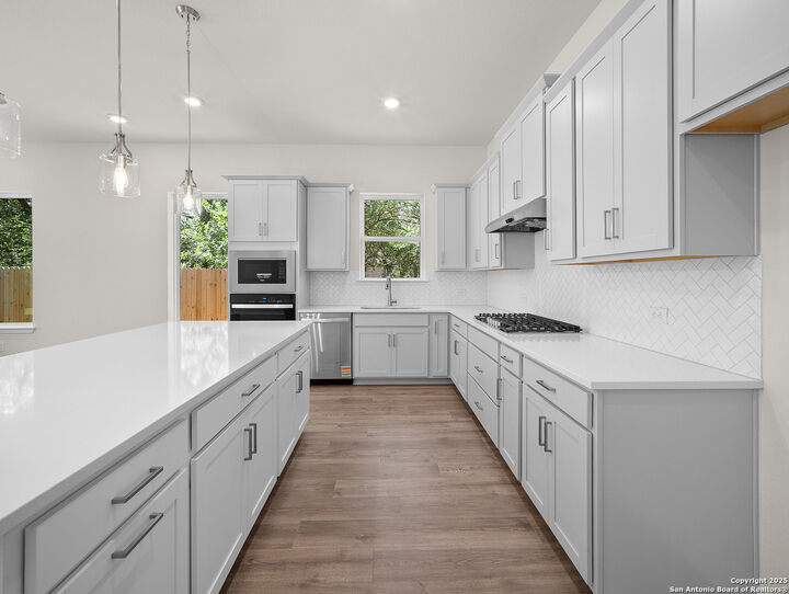 Property Photo: 141 Rosanna Ridge TX 78148