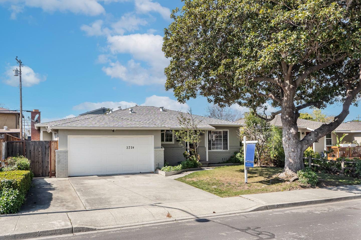 Property Photo:  2210 Brown Avenue  CA 95051 