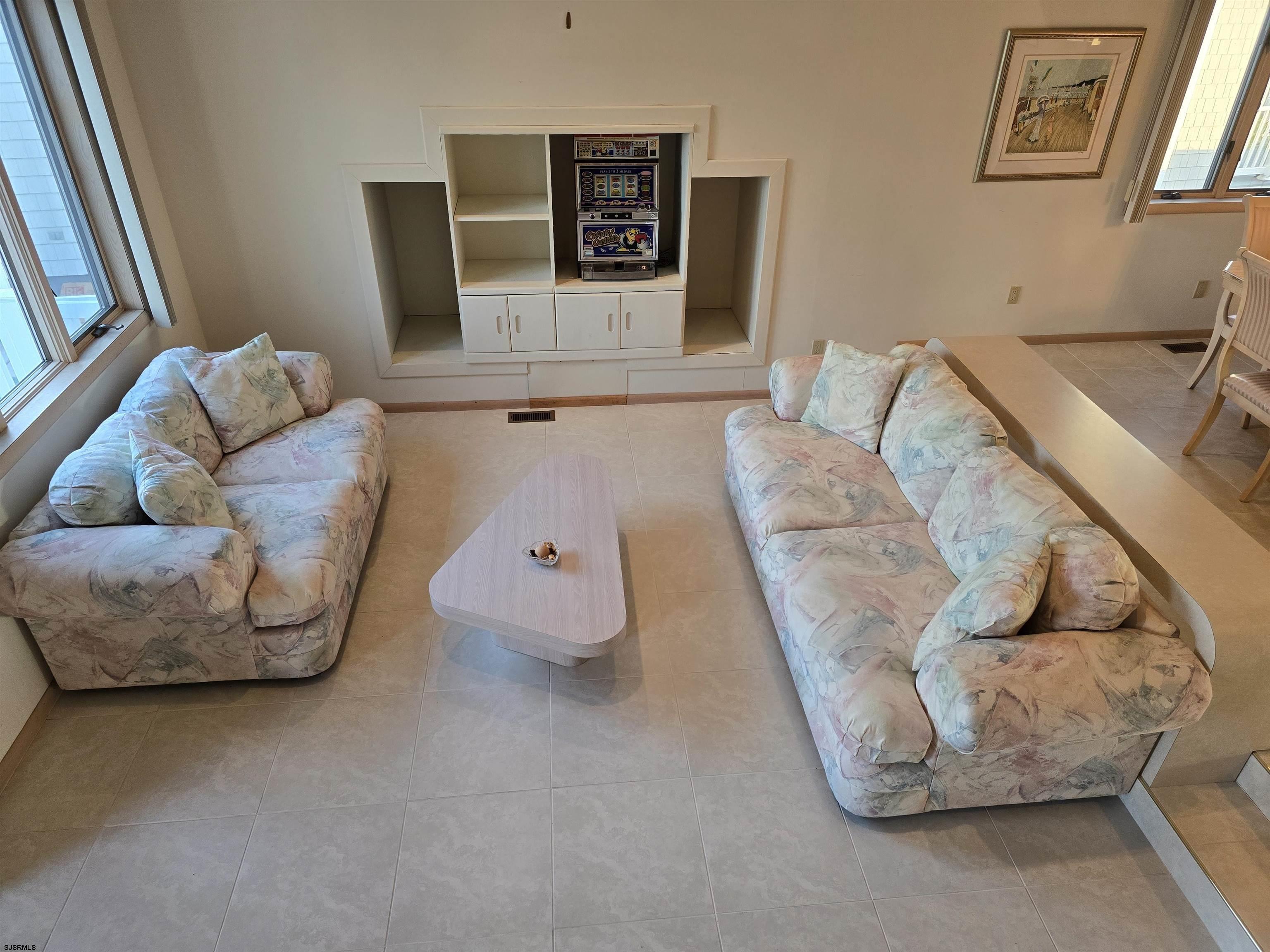 Property Photo: 18 Macdonald Pl NJ 08203-2933