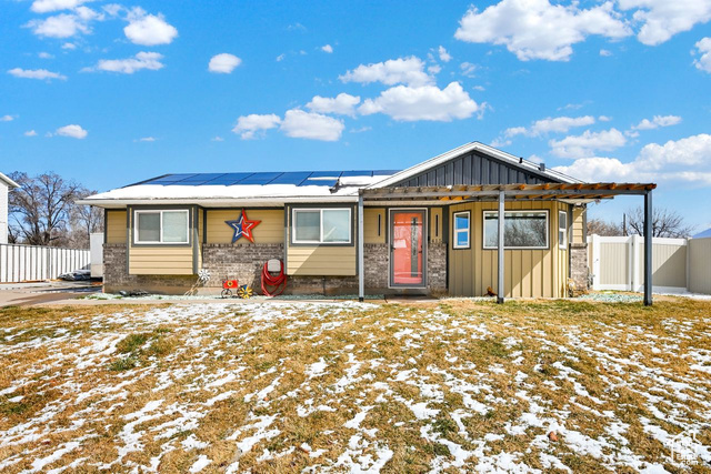 Property Photo:  415 N 360 W  UT 84015 