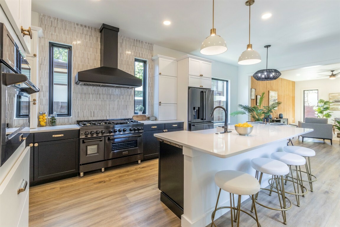 Property Photo:  613 Rock Park Drive  TX 78746 