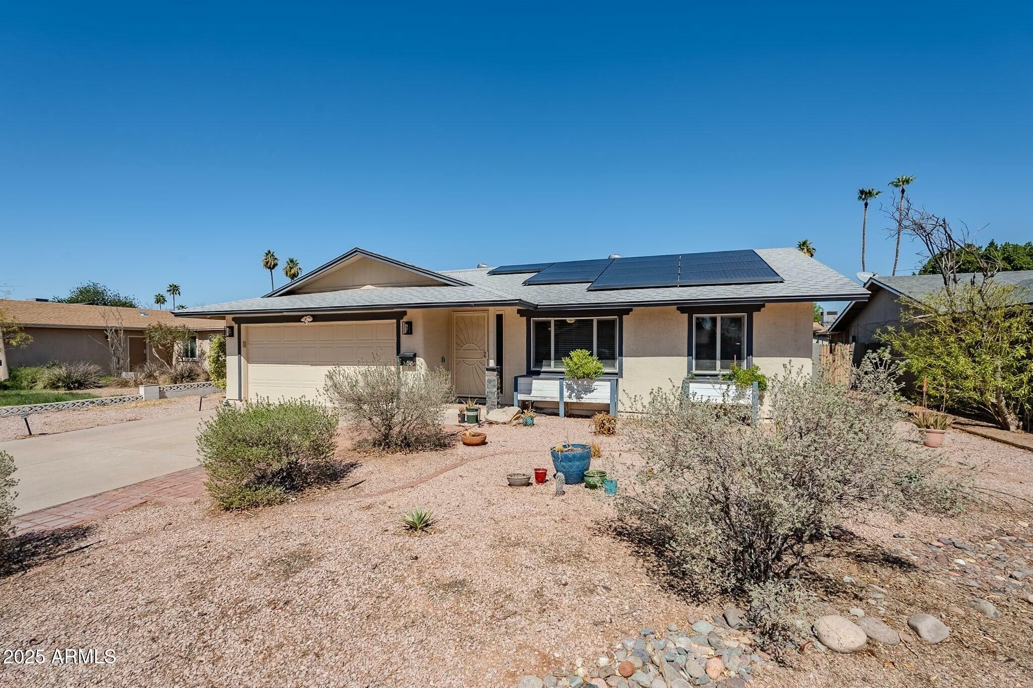 Property Photo:  516 E Gemini Drive  AZ 85283 