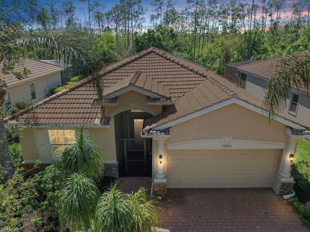 Property Photo: 10432 Yorkstone Dr FL 34135