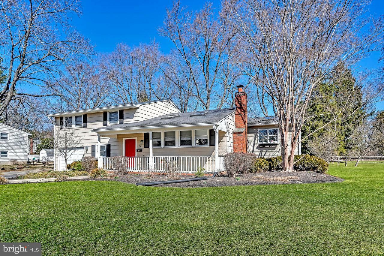 Property Photo:  23 Griggs Road  NJ 08512 