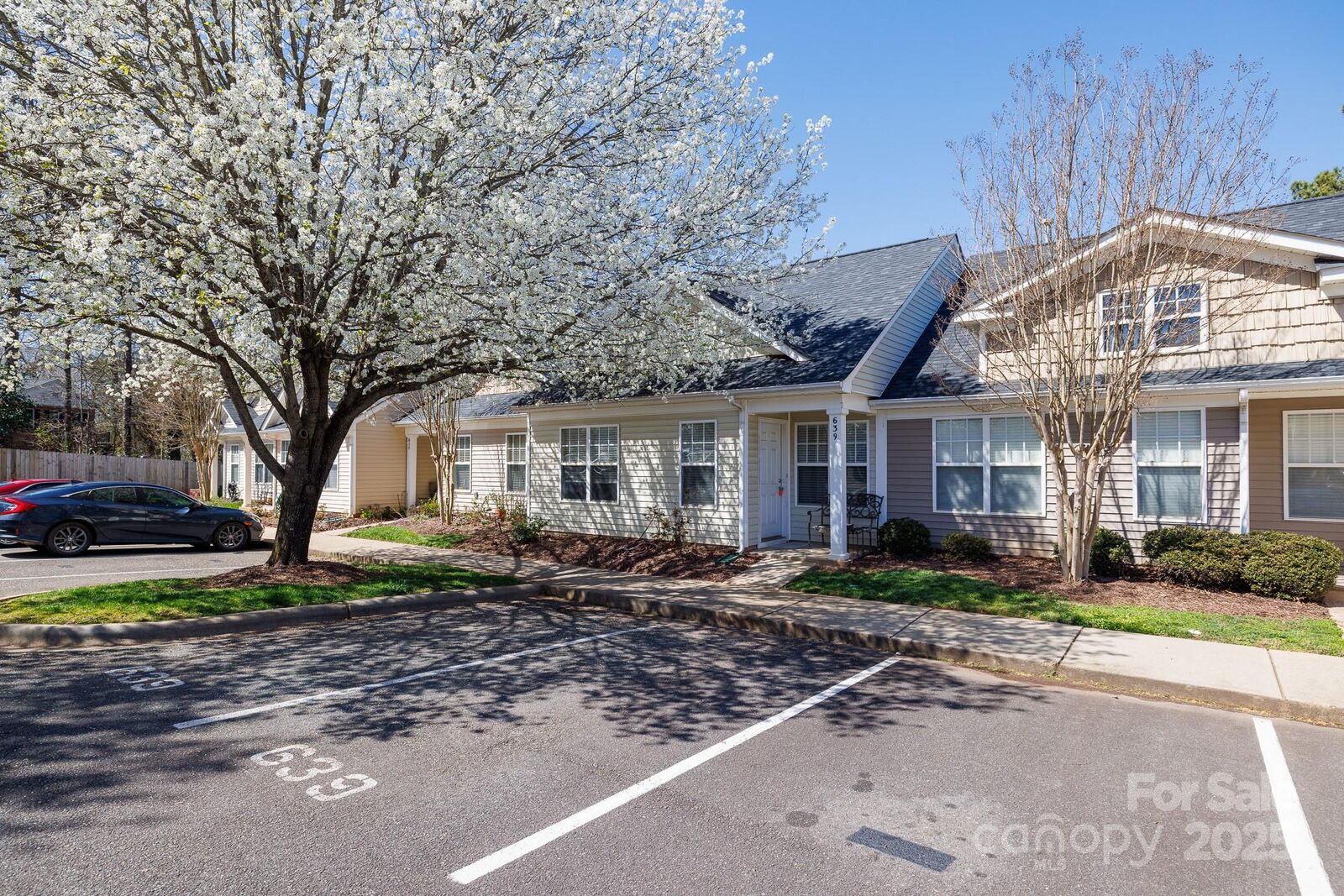 Property Photo: 639 Fawnborough Court SC 29732