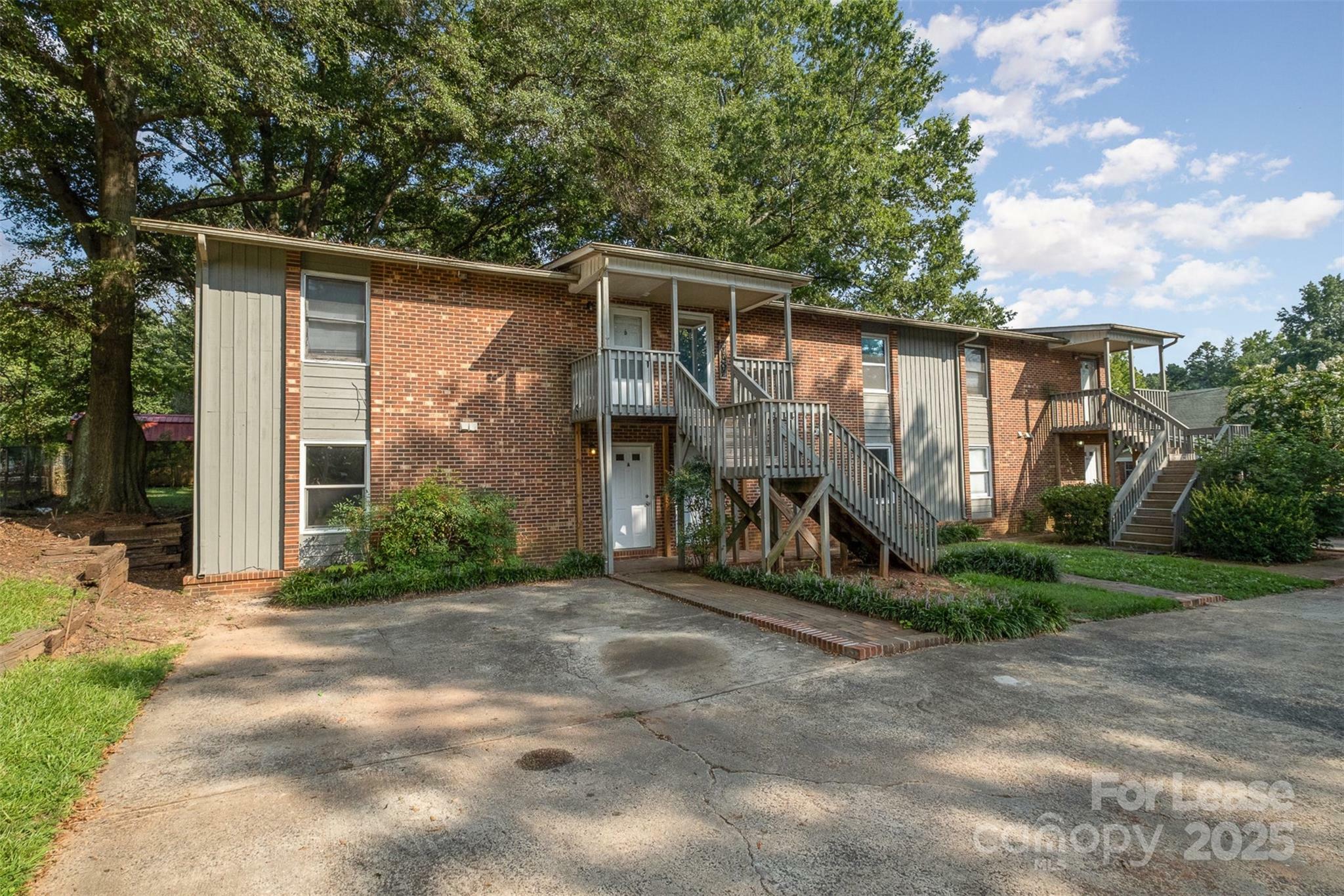 Property Photo:  2609 Eastway Drive A  NC 28205 