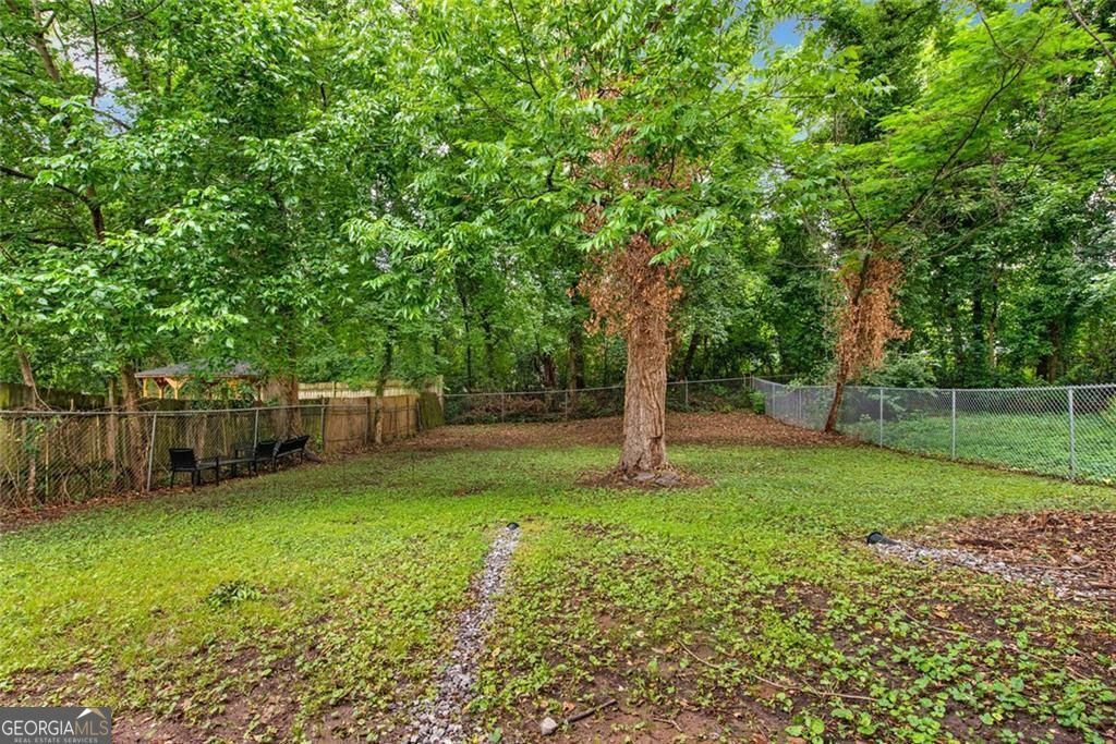 Property Photo:  1041 Lawton Avenue SW  GA 30310 