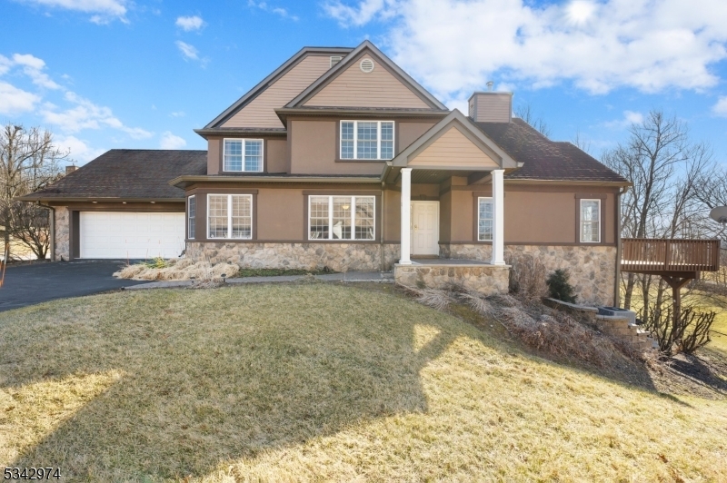 Property Photo:  81 Bracken Hill Rd  NJ 07419 