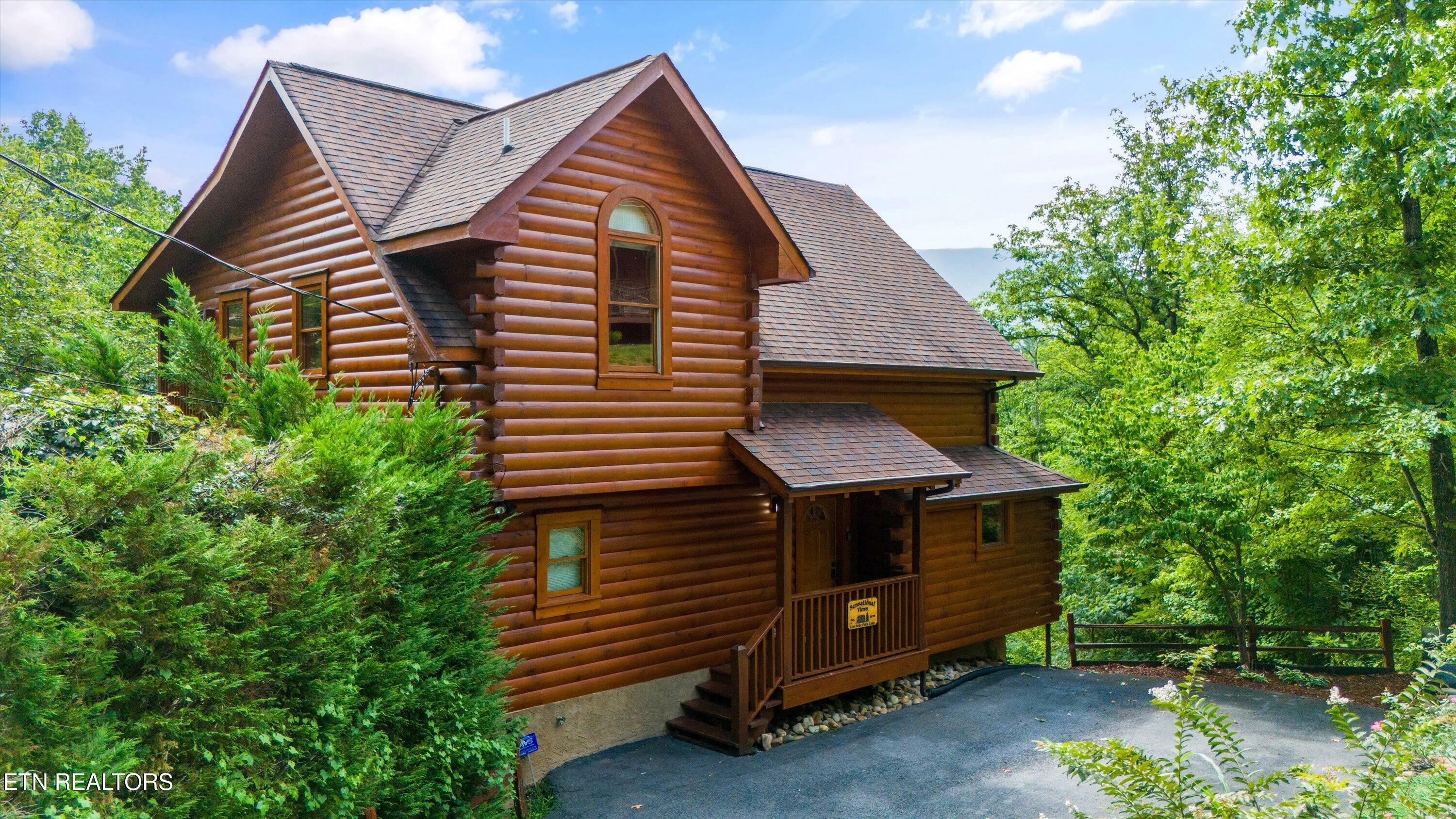 Property Photo: 616 Deer Path Lane TN 37738