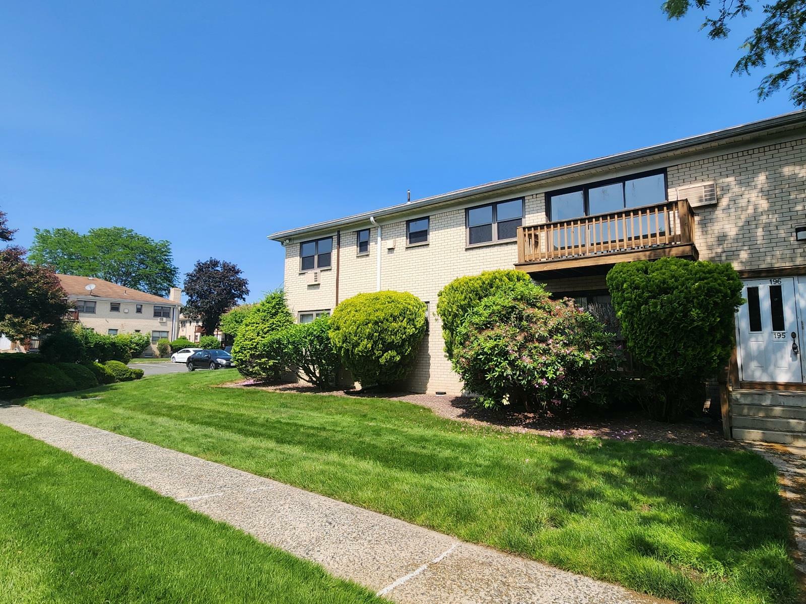 Property Photo: 196 Sneden Place 196 NY 10977