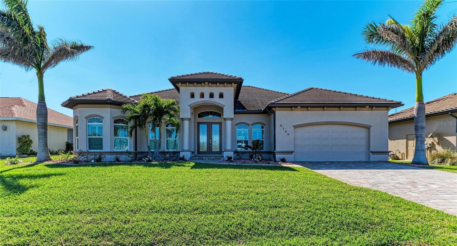 Property Photo: 8144 Antwerp Circle FL 33981