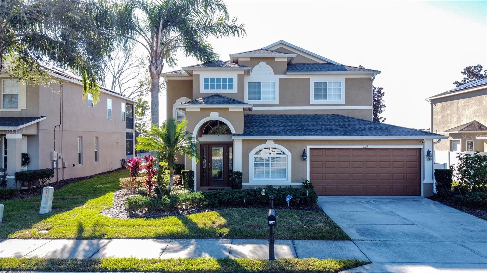 Property Photo: 802 Suffolk Place FL 33896