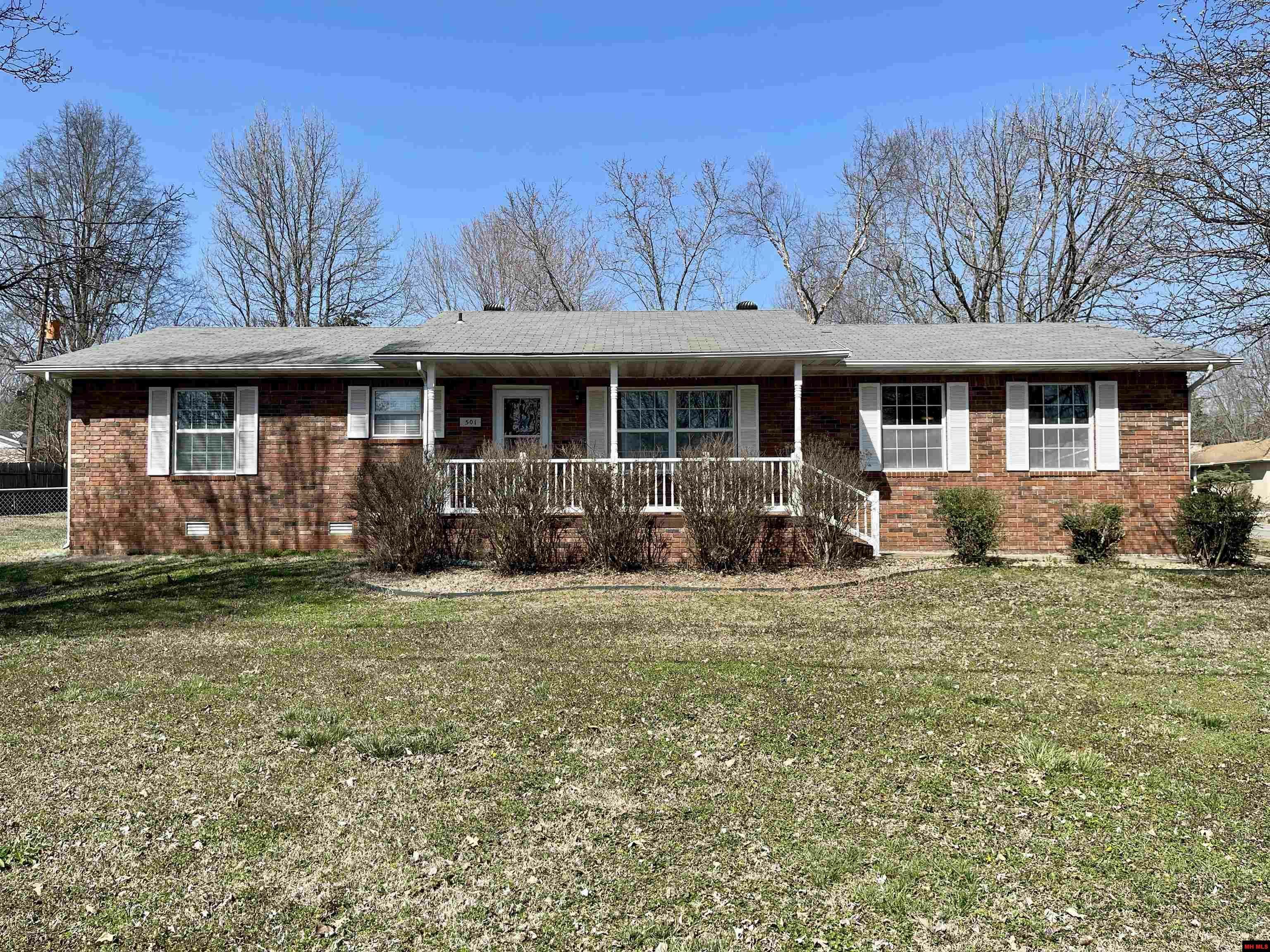Property Photo: 501 Arkansas Avenue AR 72653