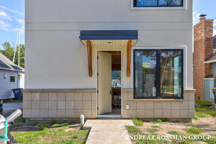 Property Photo: 1 N Bailey Avenue MI 49090