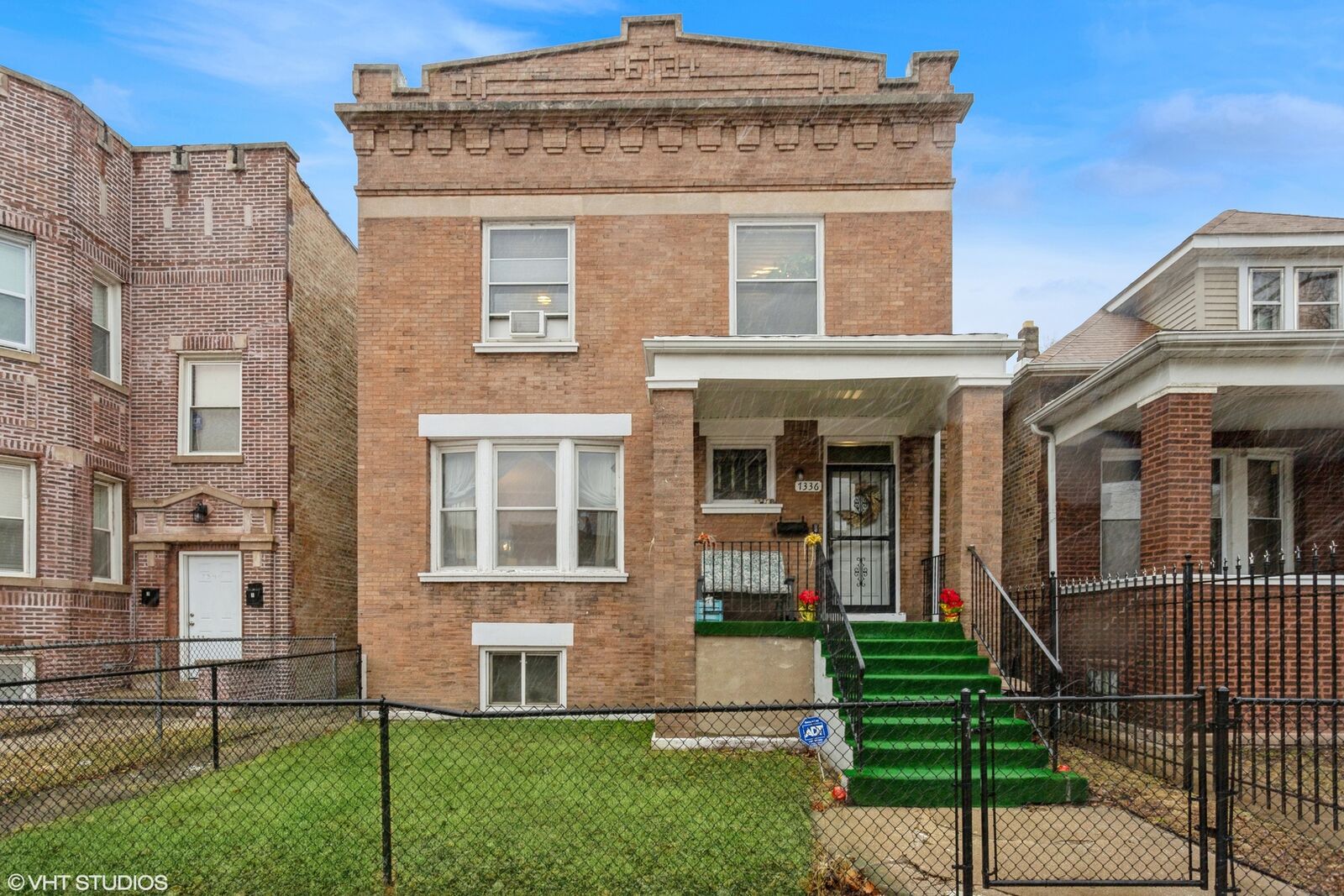 Property Photo:  7336 S Blackstone Avenue  IL 60619 