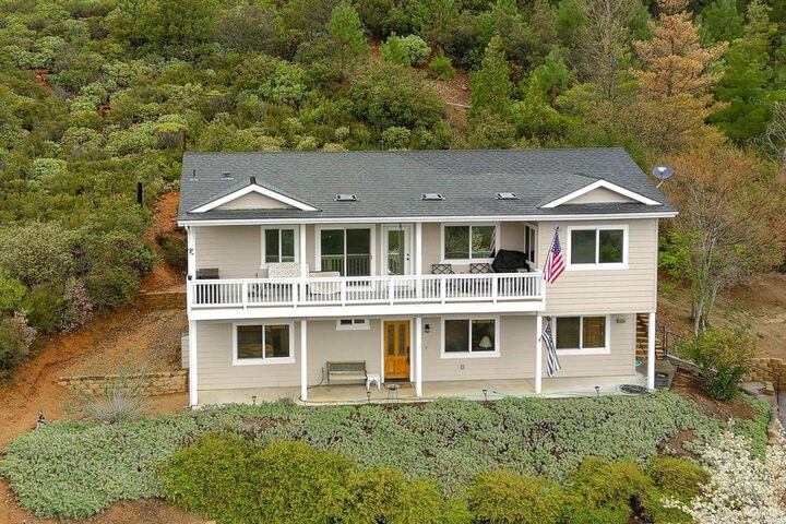 Property Photo:  1626 Frisius Drive  CA 92036 