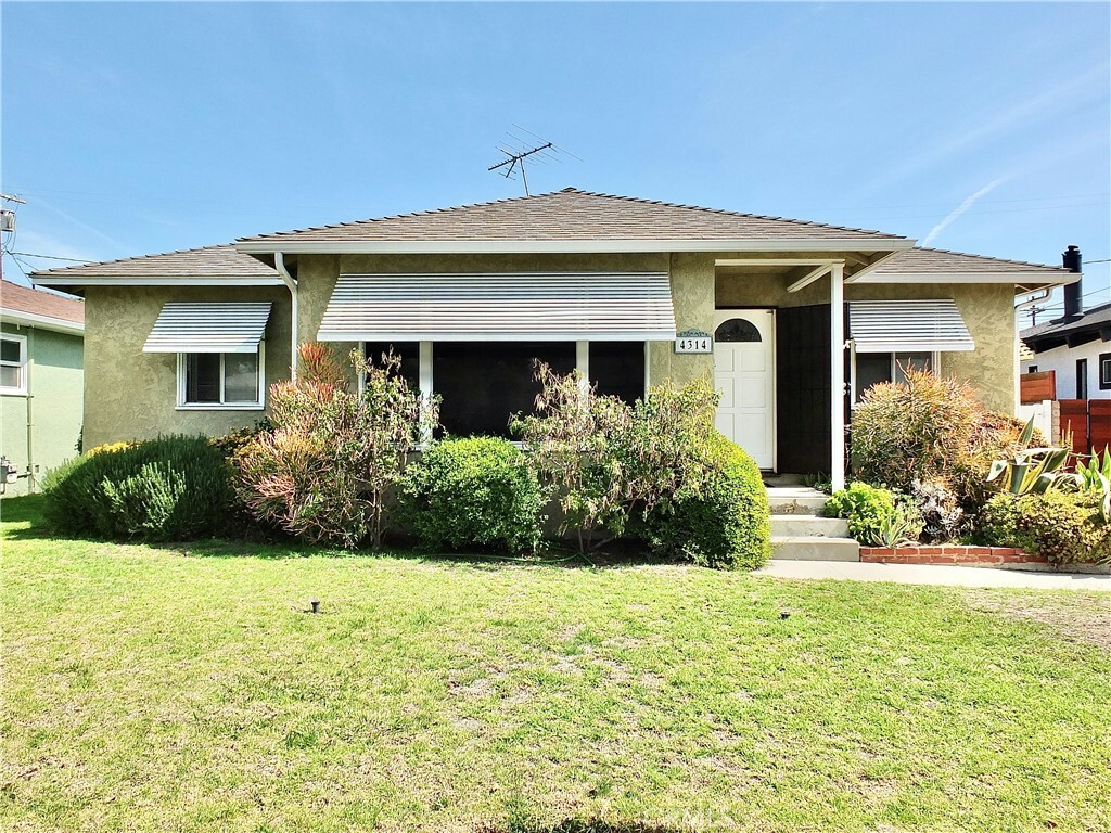 4314 Albury Avenue  Lakewood CA 90713 photo