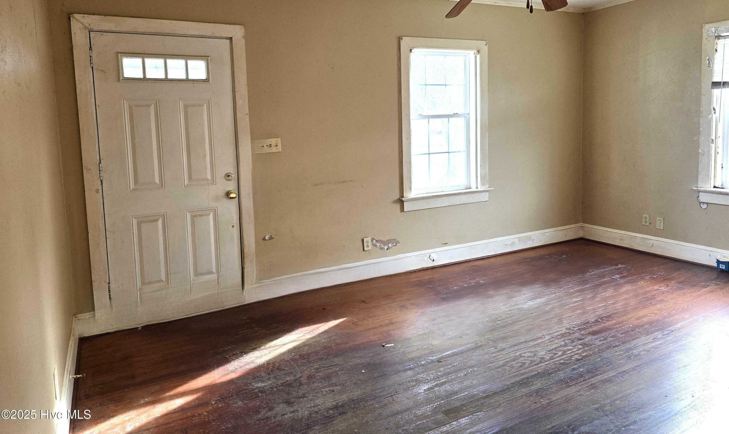 Property Photo: 410 E Main Street NC 27891