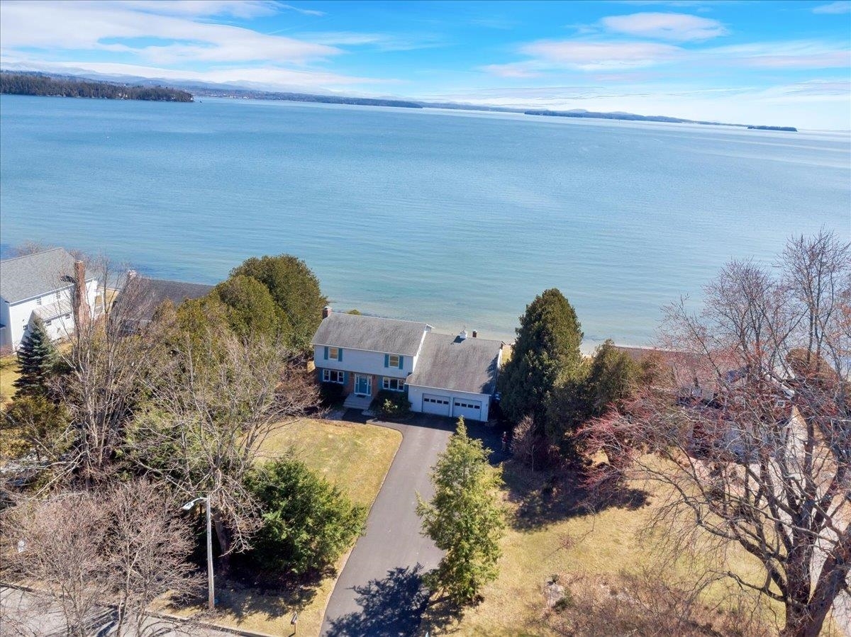 283 Appletree Point  Burlington VT 05408 photo