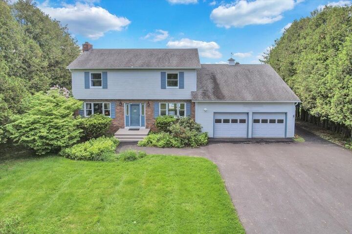 283 Appletree Point Road  Burlington VT 05408 photo