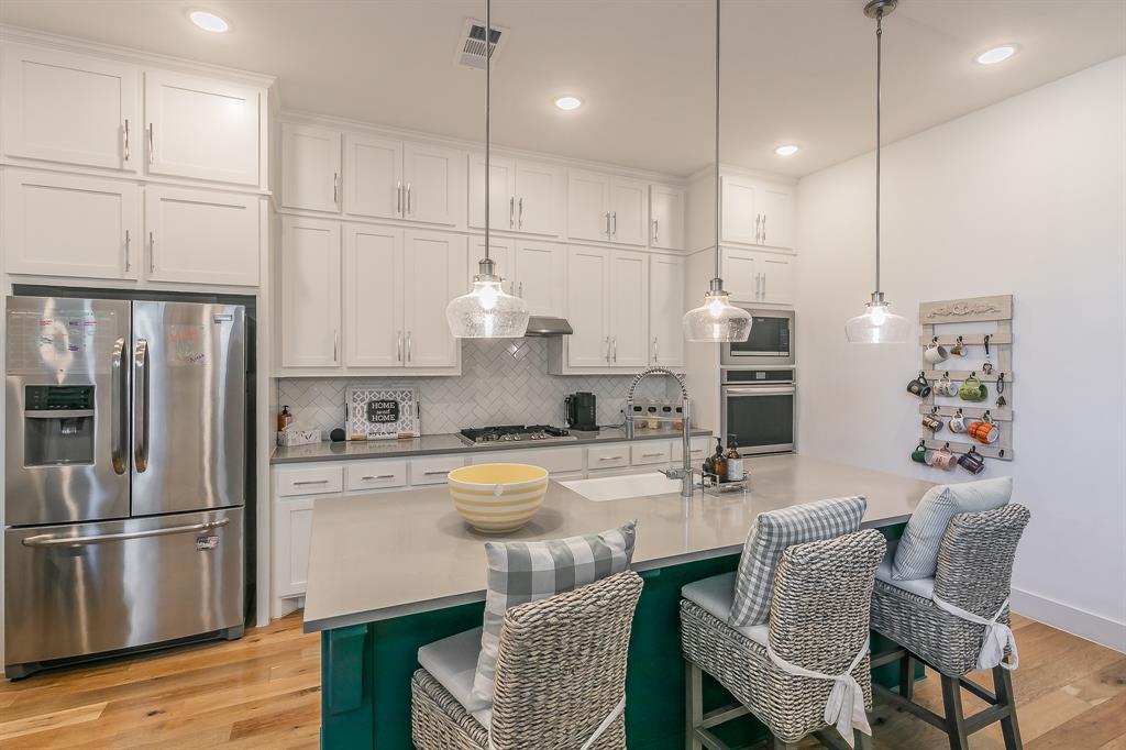 Property Photo:  2425 Longspur Drive  TX 76008 