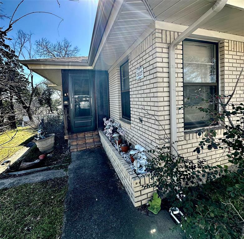 Property Photo:  3023 Lasca Street  TX 75227 