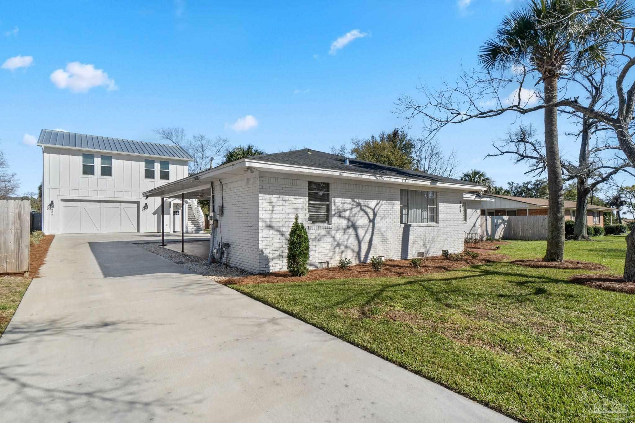 808 S I St  Pensacola FL 32502 photo