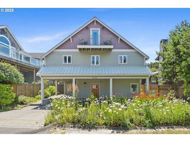 Property Photo: 8917 Spindrift Ln OR 97130