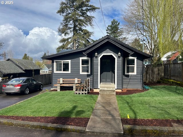 2835 SE Van Waters St  Milwaukie OR 97222 photo