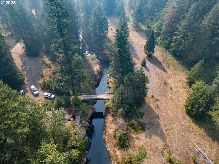 Property Photo:  50522 Hills Creek Rd  OR 97463 