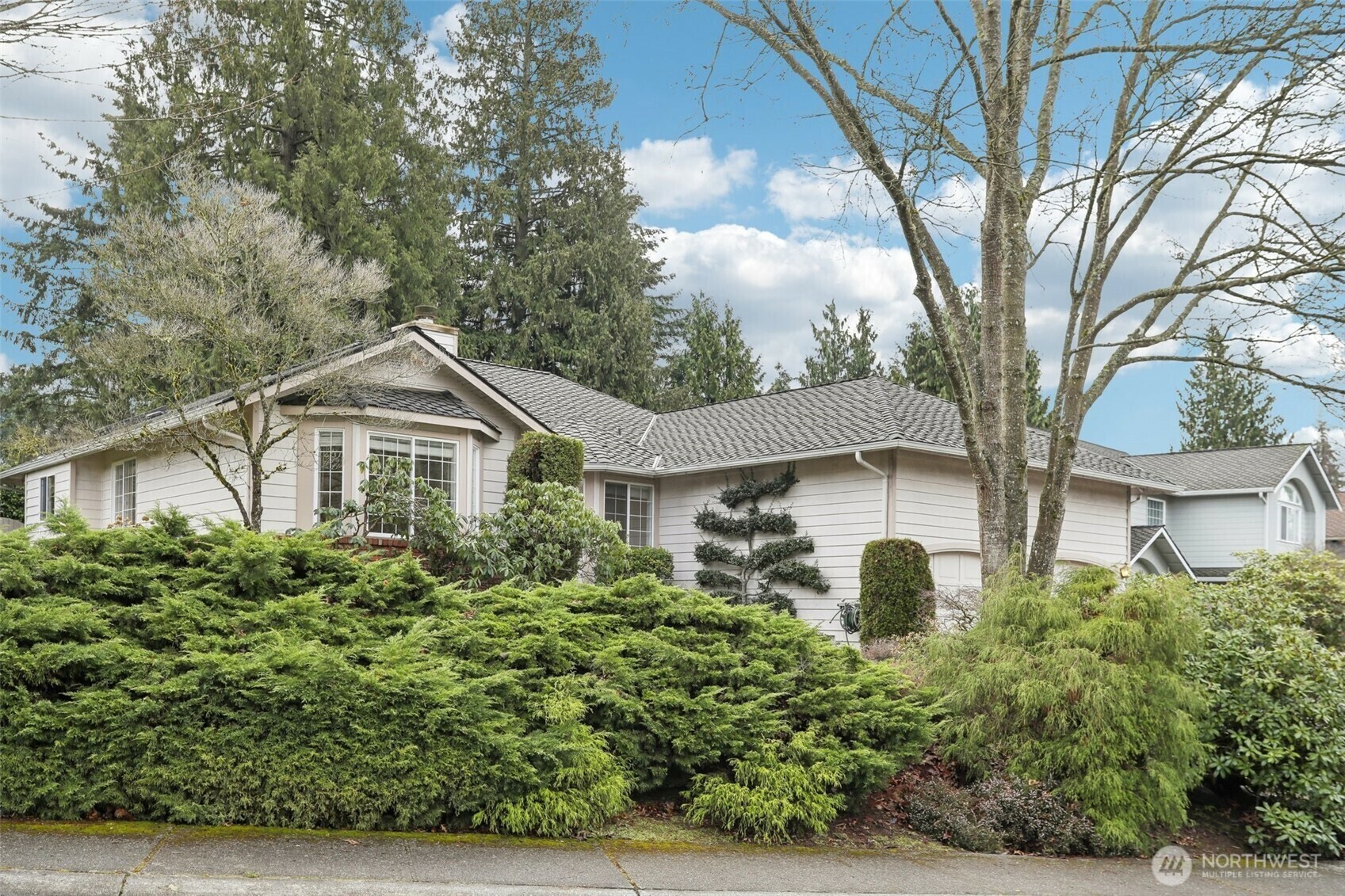 Property Photo:  6320  149th St  SE  WA 98296 