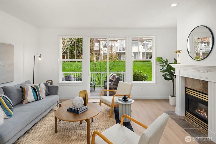 Property Photo: 12226 NE 24th Street 112 WA 98005