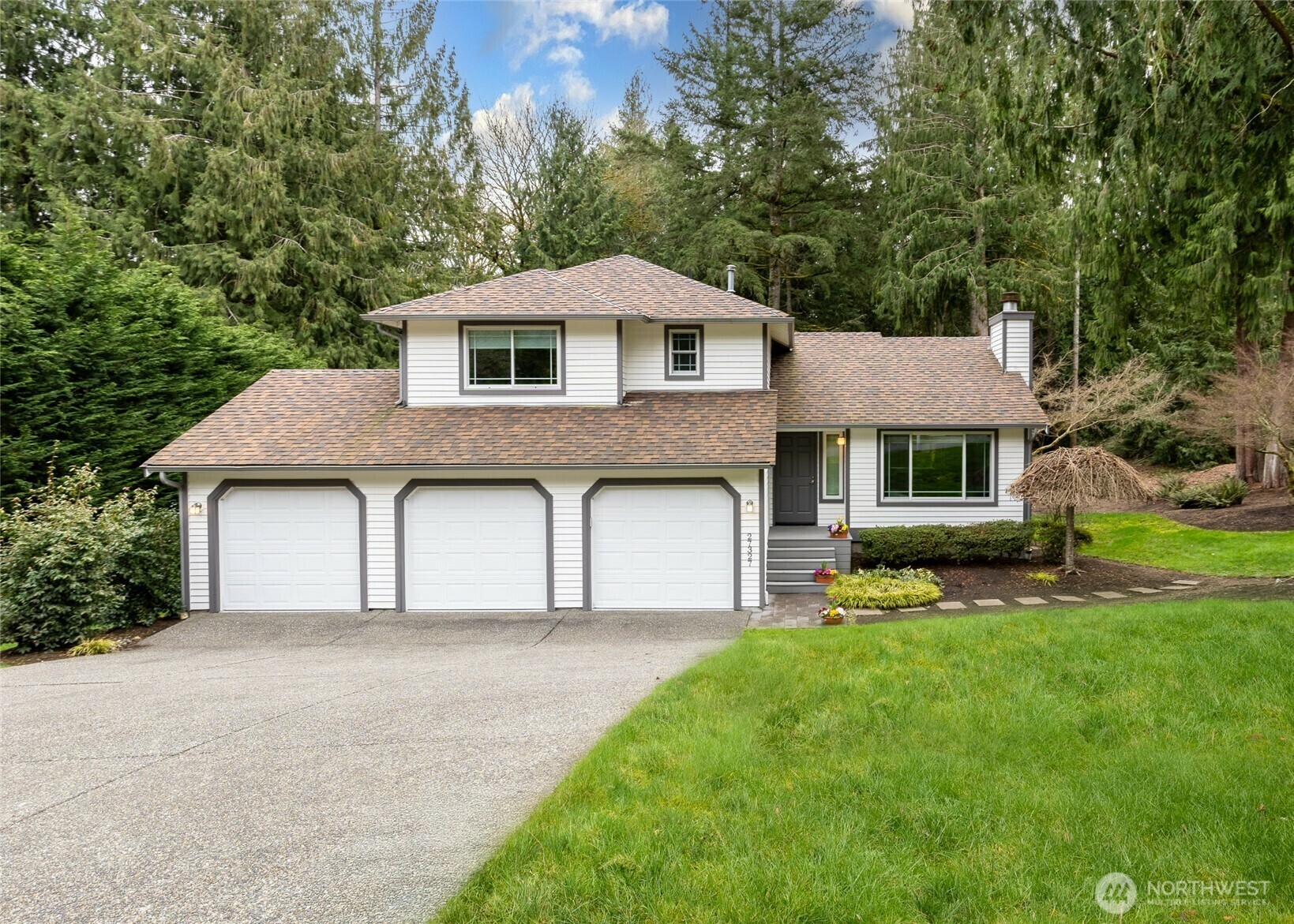 27327 NE 30th Way  Redmond WA 98053 photo