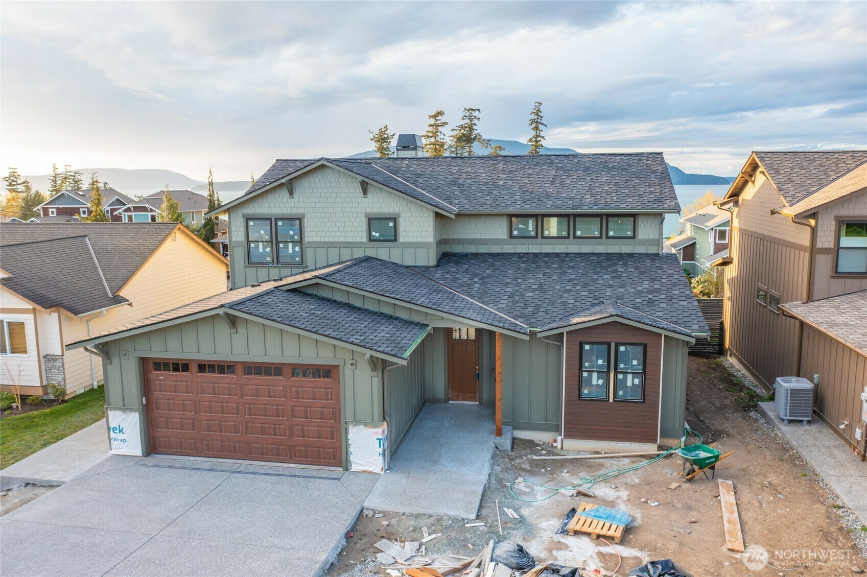 Property Photo: 3910 W 3rd Street WA 98221