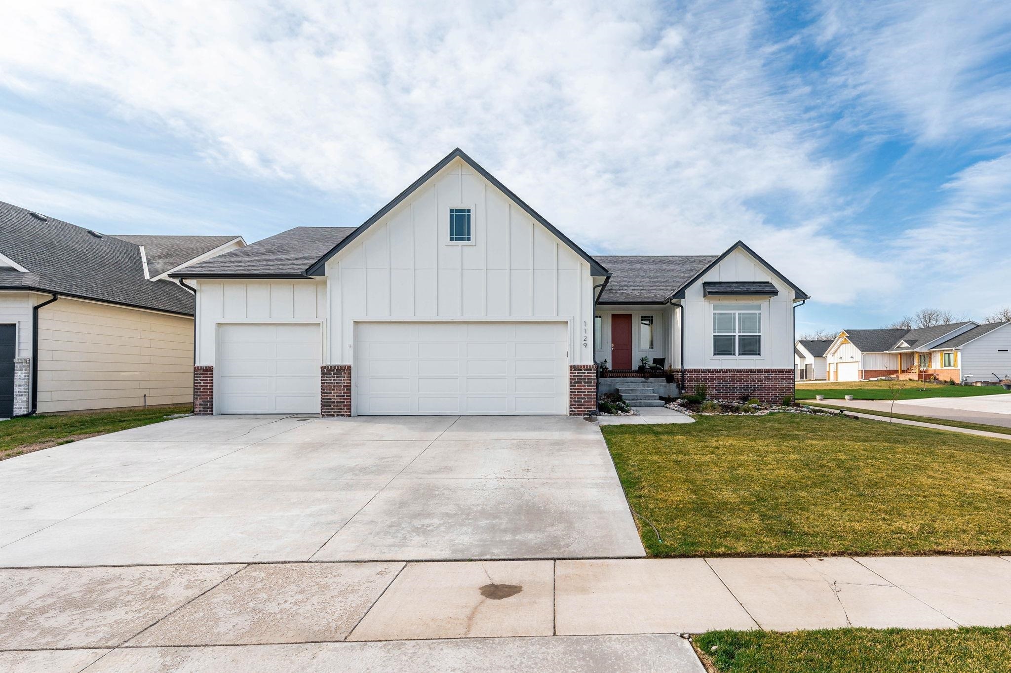 Property Photo: 1129 W Shellbark St KS 67052