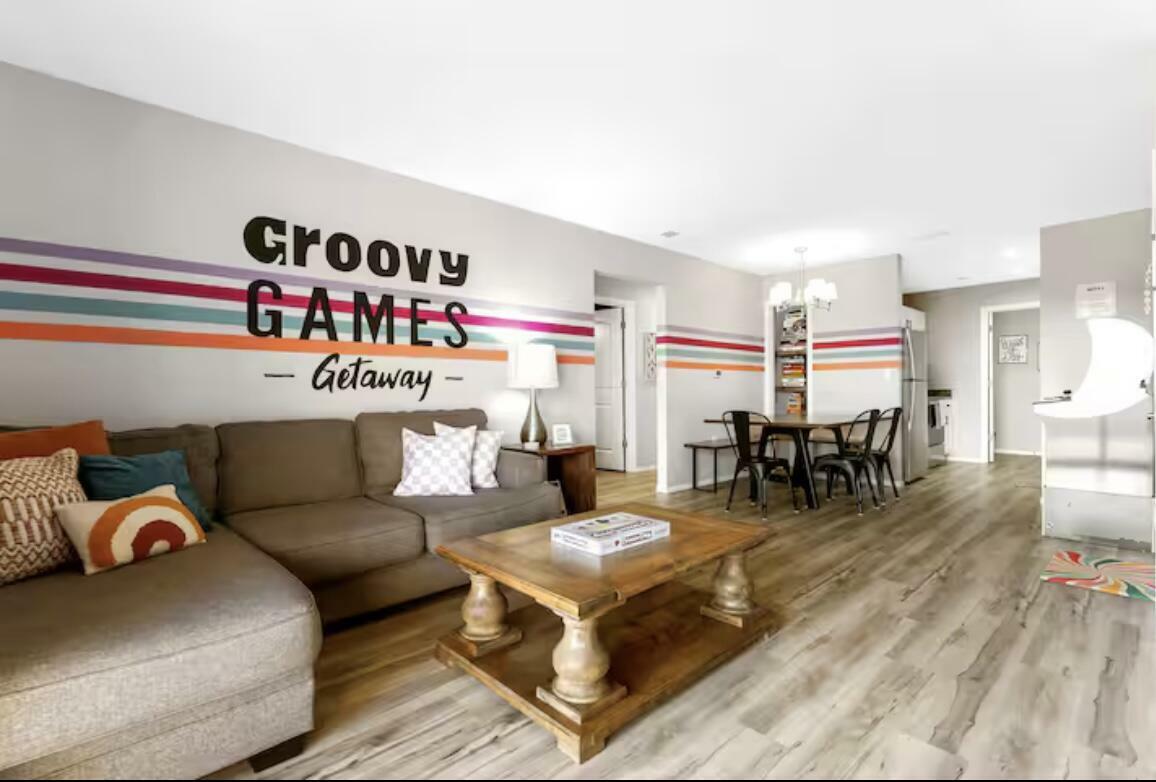 Property Photo: 2905 Vineyards Parkway MO 65616