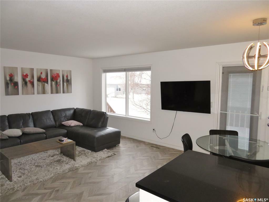 Property Photo:  445 Bayfield Crescent 107  SK S7V 1J1 