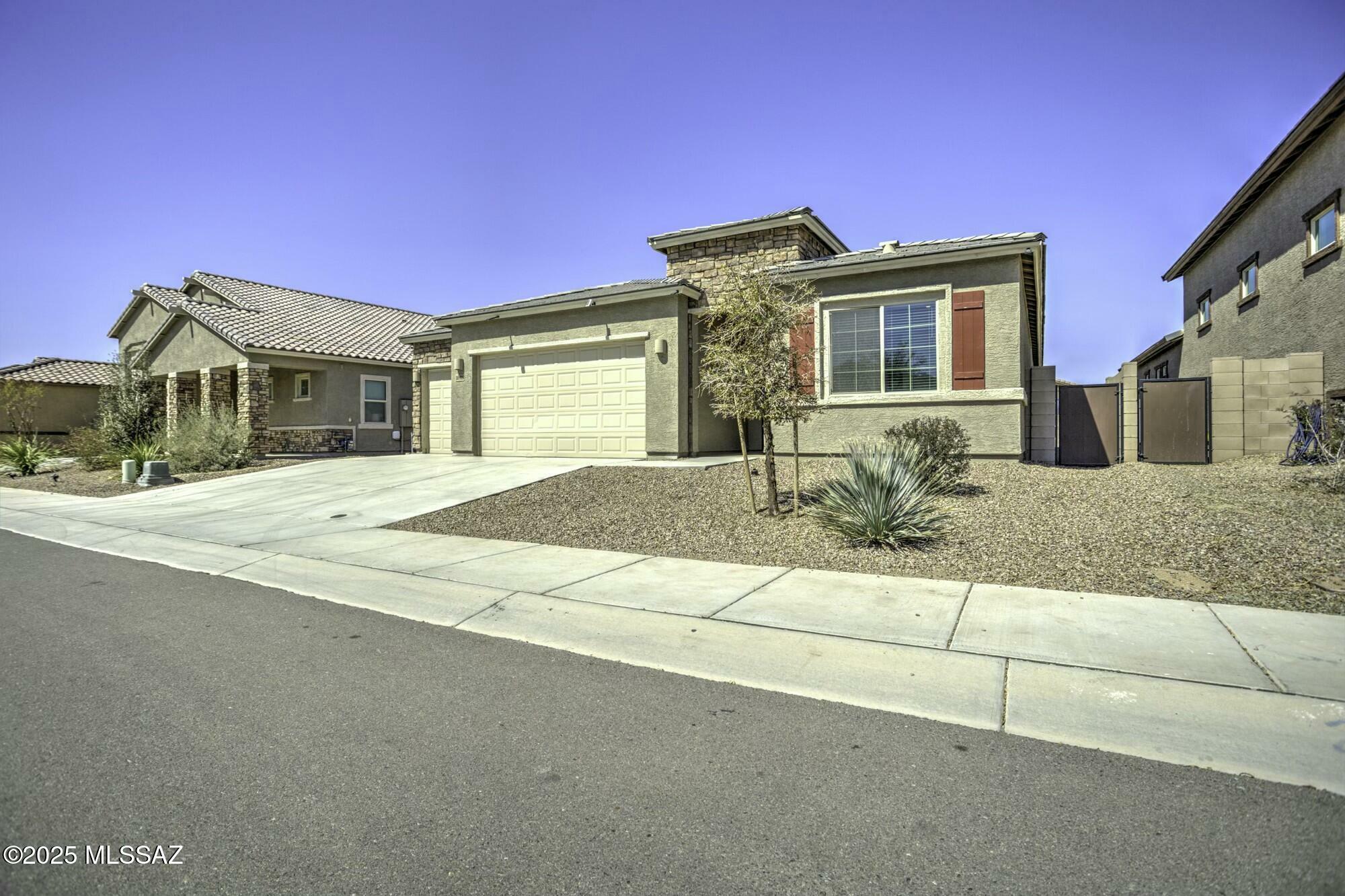 10918 W Yates Lane  Marana AZ 85658 photo